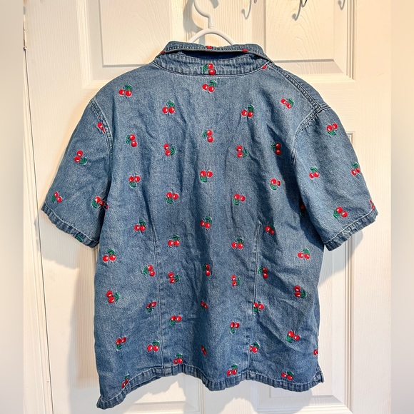 Quacker Factory Vintage Cherry/Rhinestone Denim Zipper shirt L EUC - Picture 2 of 8